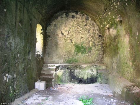 Inside the Valle dei Mulini in Sorrento abandoned mills that fed Italy's pasta industry | Daily ...