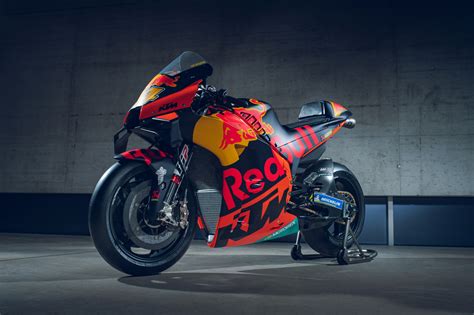 2020 KTM MotoGP bike unveiled. 265+ hp and 157 kg | DriveMag Riders