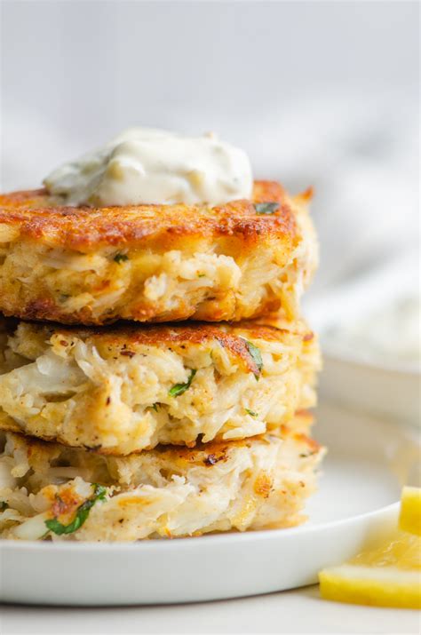 Easy Maryland Style Crab Cake Recipe | Besto Blog