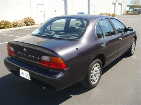 1995 Nissan Maxima - Information and photos - MOMENTcar