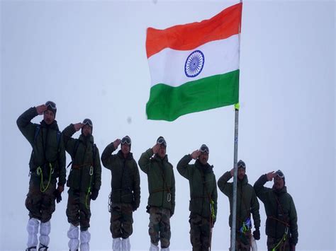 Indian Armed Forces Flag Day 2020: क्यों मनाते हैं भारतीय सशस्त्र सेना झंडा दिवस? जानिए इतिहास ...