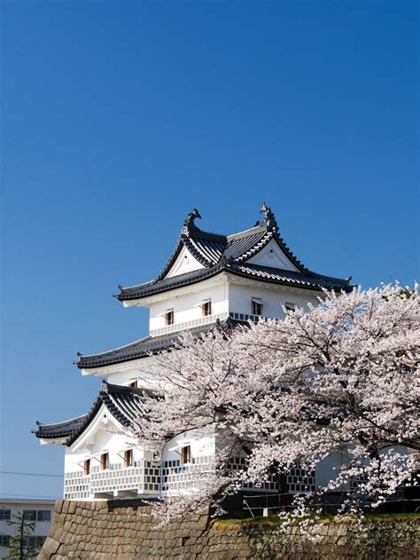 Shibata Castle (新発田城 Shibata-jō?) is a castle in Shibata, Niigata ...