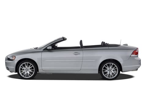 2007 Volvo C70 Convertible - Convertible Review & Road Test - Automobile Magazine