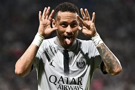 Neymar: Neymar sending a message with his new goal celebration | Marca