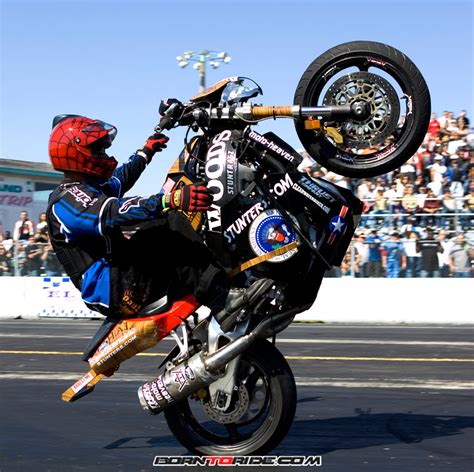 motorcycle-stunt-riding—born-to-ride-(103) | Born To Ride Motorcycle Magazine - Motorcycle TV ...