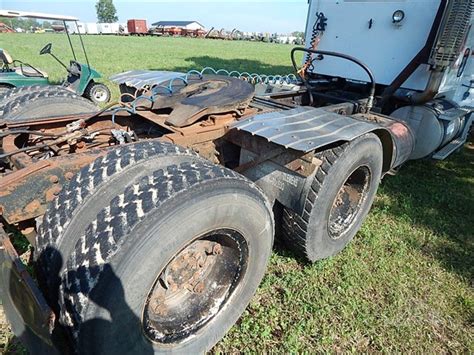 1992 INTERNATIONAL 9200 For Sale in Lapeer, Michigan | TruckPaper.com