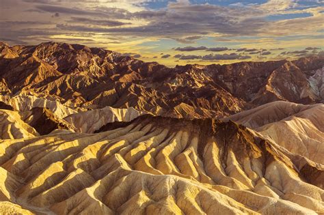 Zabriskie Point Sunrise - Best Photo Spots