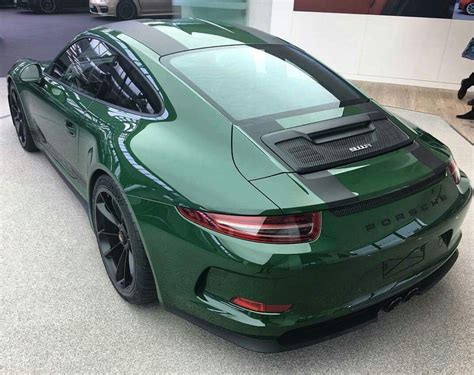 gReen #Porsche #porsche911 #porschelife #cayenne #cars #car | Autos und motorräder, Super autos ...