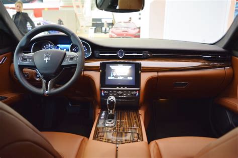 2017 Maserati Quattroporte interior dashboard at 2016 Bologna Motor Show