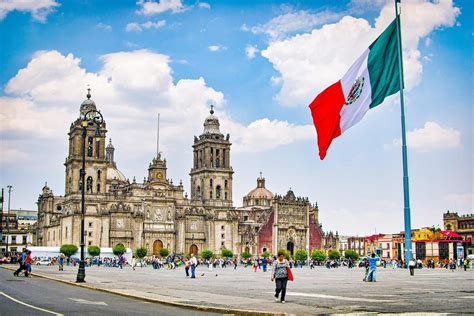 The Best Things to Do, See, and Eat in Mexico City