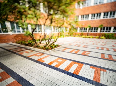 Courtyard at Oregon State University | DNA Project | Sequoia Stonescapes