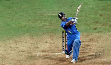 Dhoni won India its second World Cup with a 6 on this day, 9 years ago ...