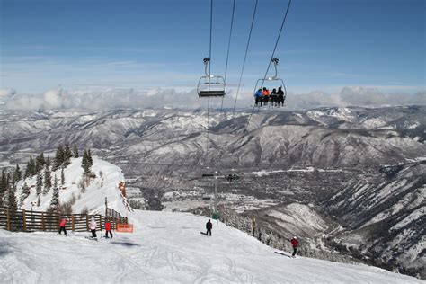 Aspen Luxury Ski Vacation Tips | TheLuxuryVacationGuide