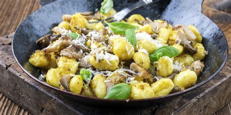 20 ricette di primi piatti con i funghi | Come uno chef