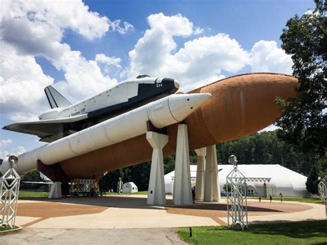 How to Visit the U.S. Space and Rocket Center in Huntsville, Alabama | The RTW Guys