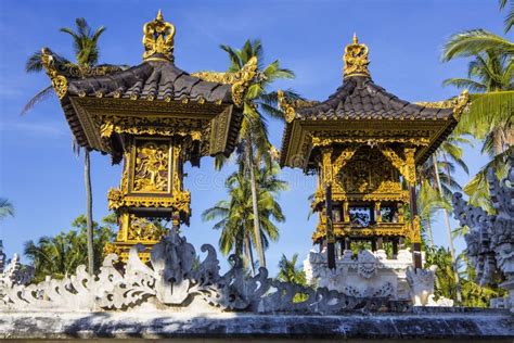 Hindu Temple, Nusa Penida, Indonesia Editorial Stock Image - Image of travel, asia: 55181589