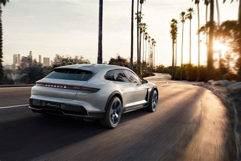 Porsche Mission E Cross Turismo Concept | Men's Gear