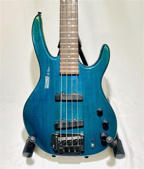 HOHNER B-BASS ELECTRIC BASS GUITAR WITH GUARDIAN CASE