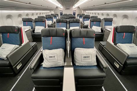 Delta inaugurates used Boeing 737s that are missing Wi-Fi, TVs - The ...