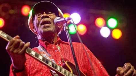 10 Best Chuck Berry Songs of All Time - Singersroom.com