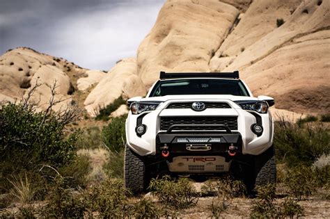 Body Armor 2014-2020 Toyota 4 Runner Hiline Front Winch Bumper Black T – autopartstoys.com