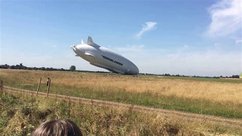 Airship crash, Airlander 10 crashing into the ground cardington shed airship - YouTube