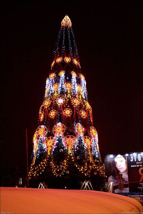 Christmas Trees of Moscow, Russia | English Russia | Christmas ...