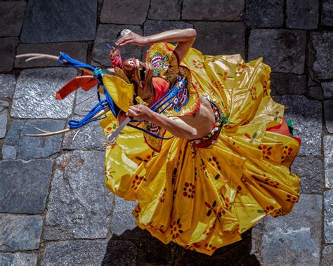 Bhutan's Jakar Festival - LOUIS MONTROSE PHOTOGRAPHY