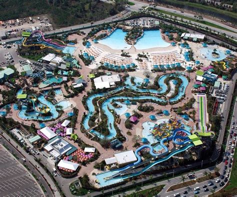 Aquatica Waterpark: A Splash of Fun