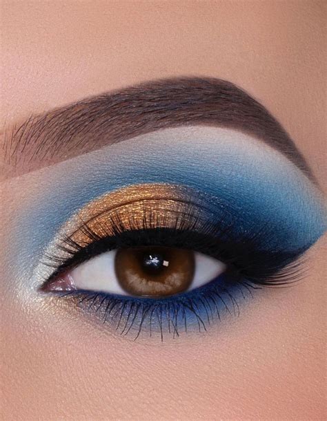 65 Pretty Eye Makeup Looks : Blue and gold eye shadow look