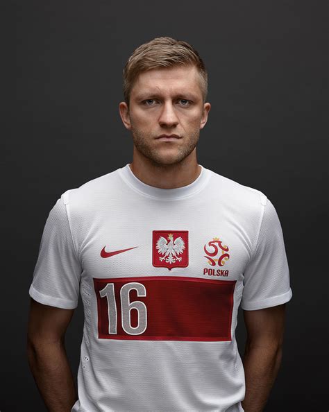 New Poland National Team Kit celebrates return of the eagle - Nike News