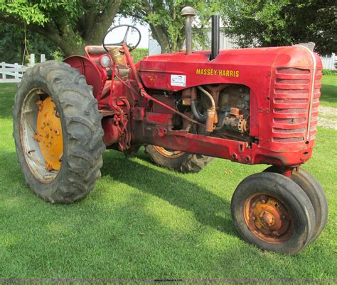 Massey-Harris 444 tractor in Atalissa, IA | Item I4144 sold | Purple Wave