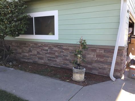 Liz's Faux Stone DIY Wainscot - GenStone