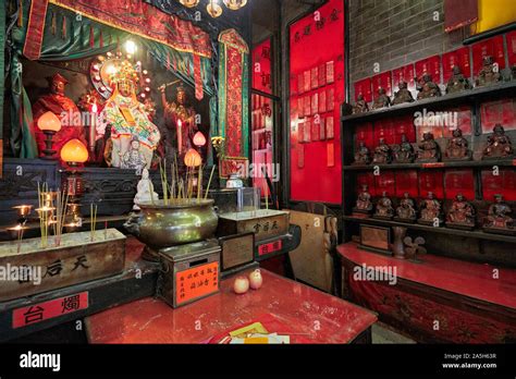 Tin hau temple yau ma tei hi-res stock photography and images - Alamy