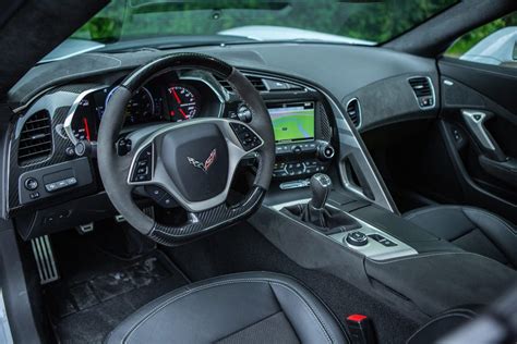 2019 Chevrolet Corvette Grand Sport loves to hustle - CNET