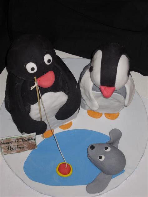 Margs Kitchen: Pingu, Pinga and Robbie the seal cake.