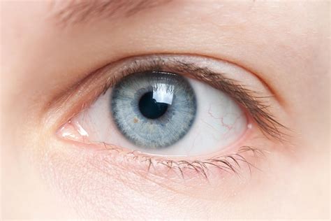 Controlling tiny eye movements may lead to better vision