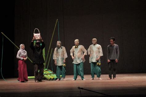 10 Contoh Teater Kontemporer dan Penjelasannya yang ada di Indonesia – Blog Mamikos