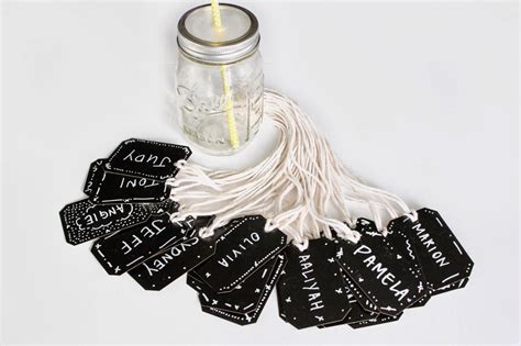 Junghwa by Amy Stewart: DIY - Chalkboard Mason Jar Name Tags