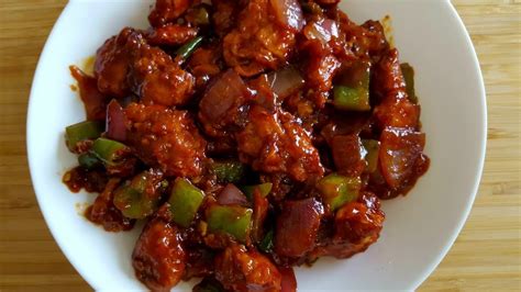 Easy Chilli Chicken Recipe (Indo-Chinese) | Restaurant style Chilli ...