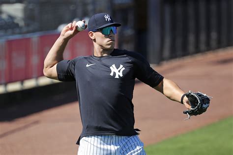 Aaron Judge turns heads with new teeth at spring training