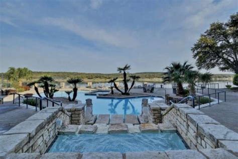 Lake Travis Views from Wrap-Around Patio! Gated Resort Community w/Pools & Tenni UPDATED 2020 ...