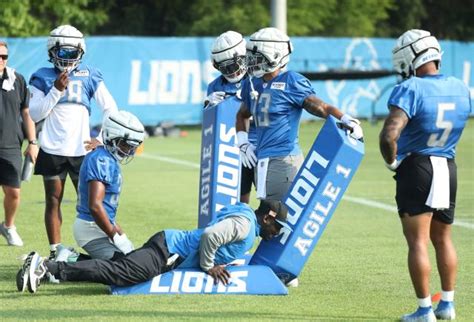 Detroit Lions' players share view on running back market: 'Things need ...