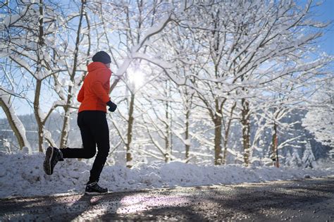 How to Run During the Winter - The New York Times