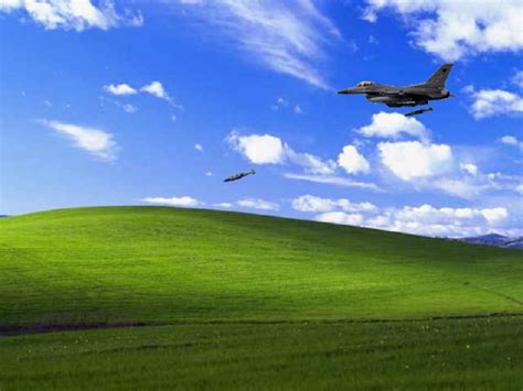 Windows XP Bliss Wallpaper | Know Your Meme