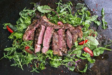 Tagliata di manzo: ricetta, consigli e tutti i passaggi per prepararla