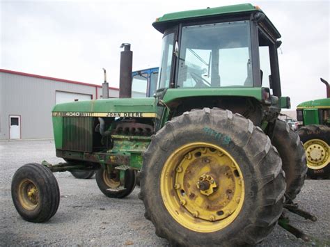 John Deere 4040 salvage tractor at Bootheel Tractor Parts