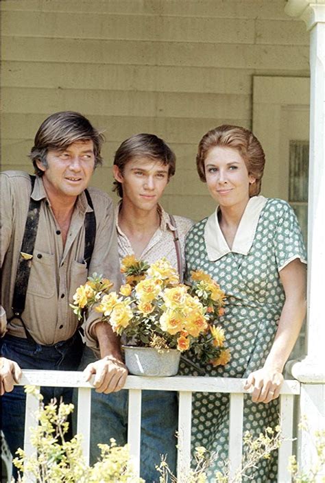 Richard Thomas, Michael Learned, and Ralph Waite in The Waltons (1971 ...