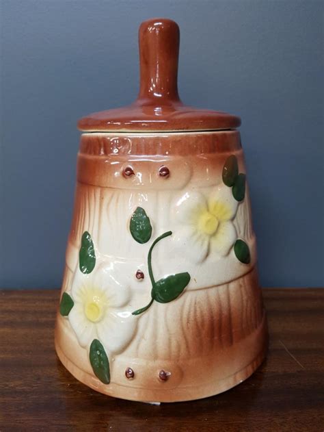 Sold Price: Vintage Ceramic Cookie Jar - August 4, 0117 7:00 PM EDT