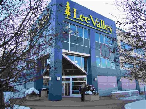 A visit to the Lee Valley store in Ottawa